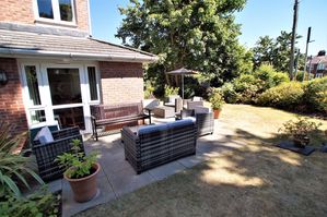 Bernard Court Communal Gardens- click for photo gallery